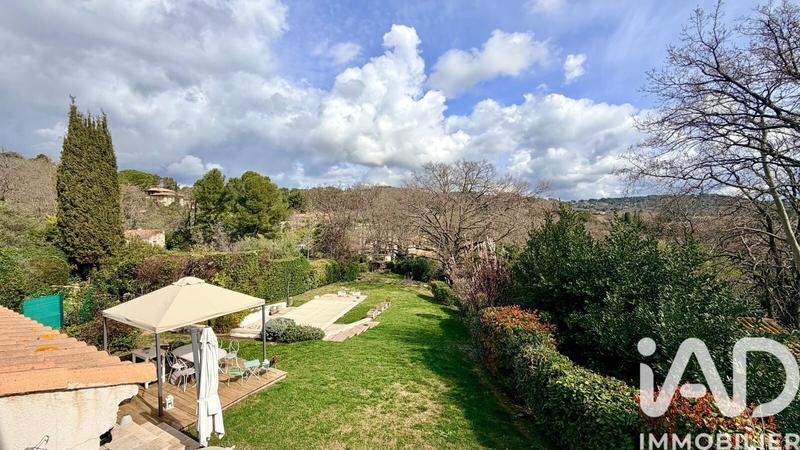 Maison - 140 m² - 6 pièces