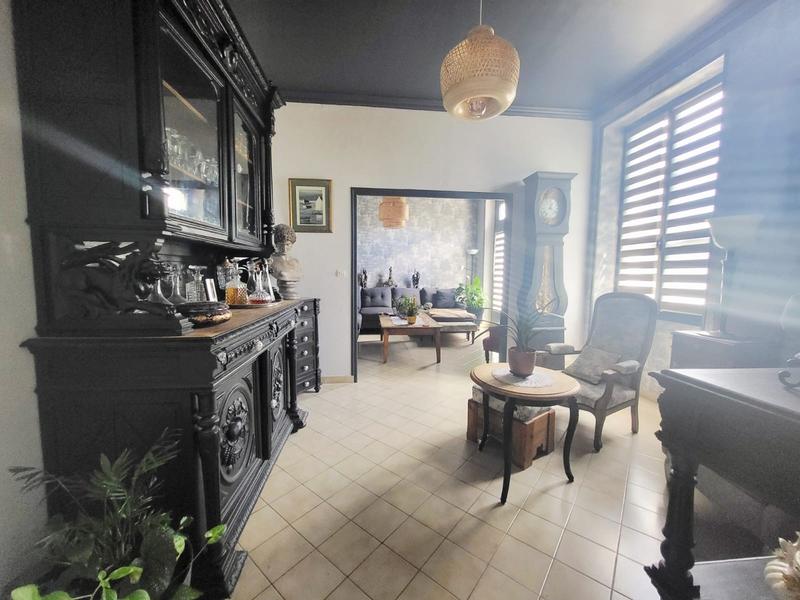 Maison - 175 m² - 8 pièces