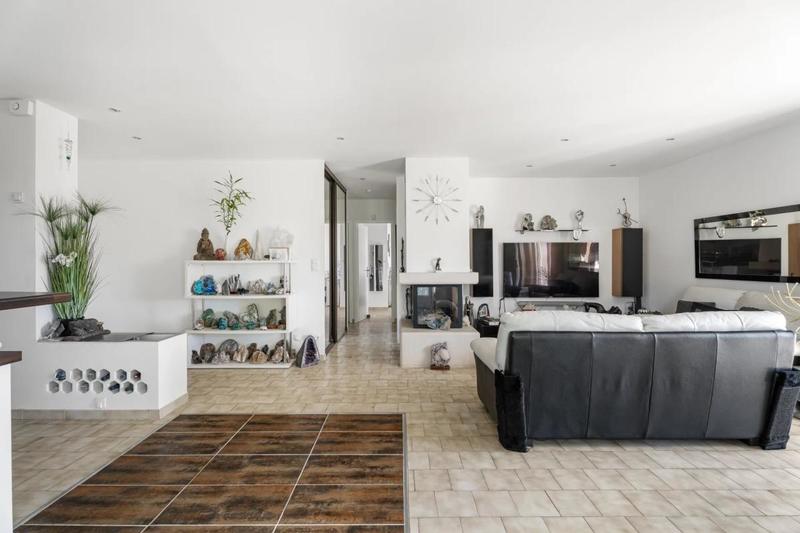 Villa - 90 m² - 4 pièces