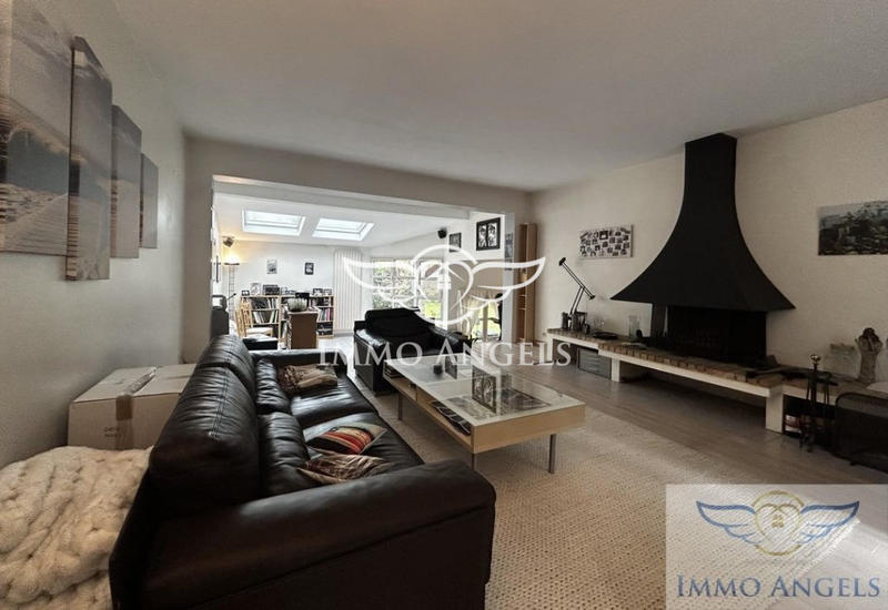 Maison traditionnelle - 175 m² - 6 pièces