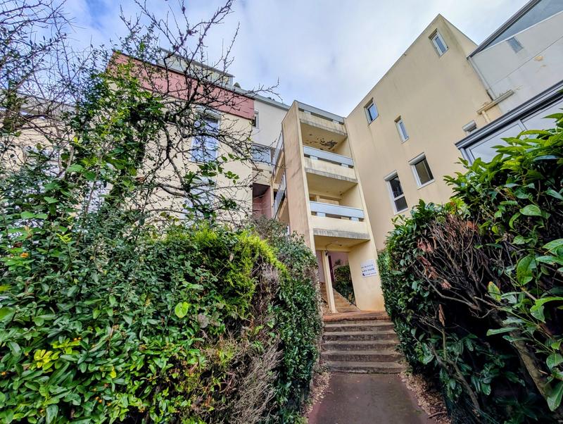 Appartement - 86 m² - 5 pièces