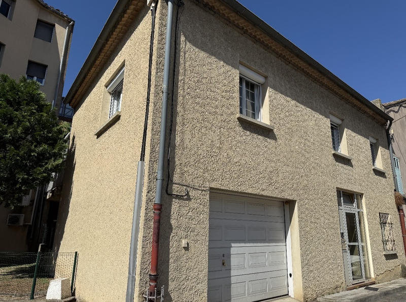 Maison - 185 m² - 5 pièces