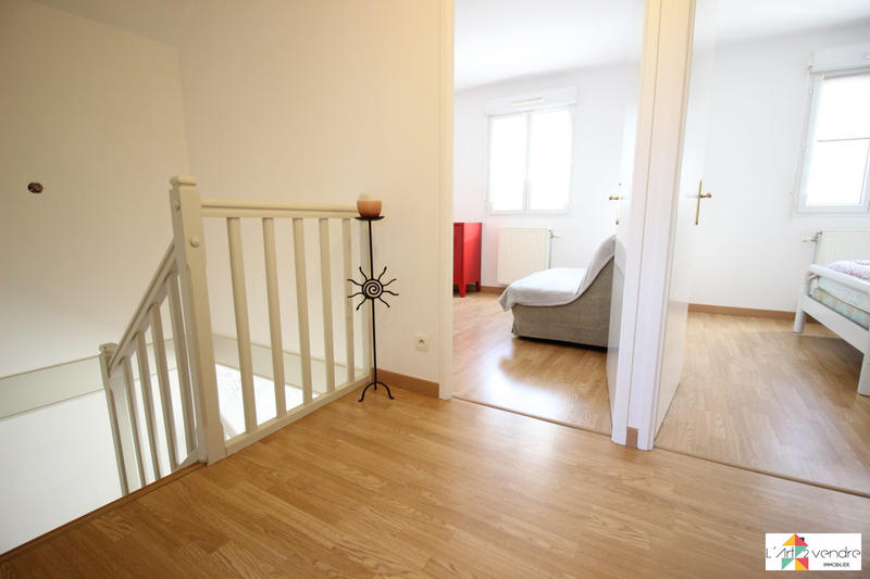 Maison - 84 m² - 5 pièces