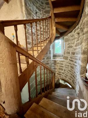 Maison - 628 m² - 18 pièces