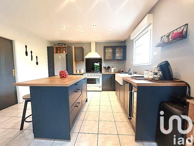 Maison - 143 m² - 7 pièces