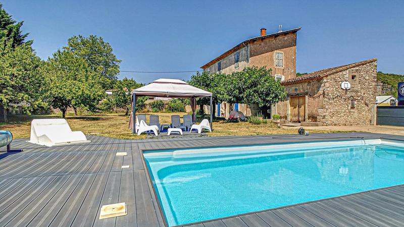 Maison - 163 m² - 7 pièces