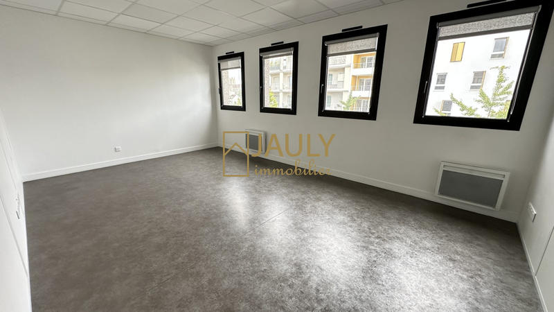 Bureau - 254 m² - 9 pièces