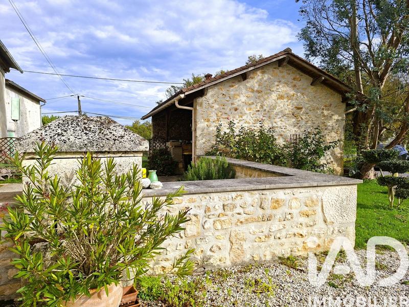 Maison - 212 m² - 8 pièces