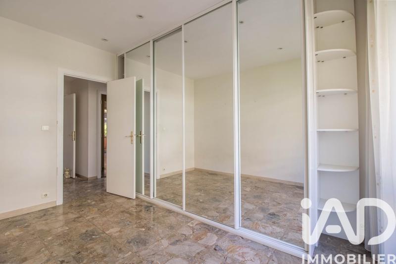 Appartement - 77 m² - 3 pièces