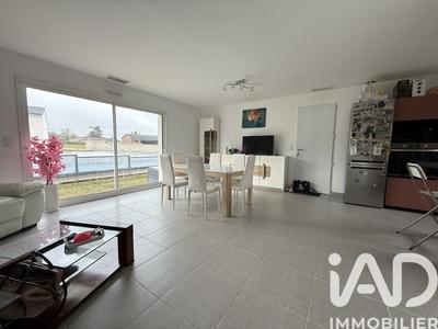 Maison - 101 m² - 5 pièces