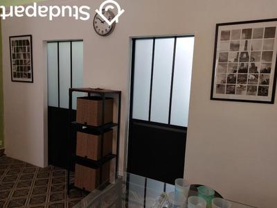 Chambre - 8 m² - 1 pièce