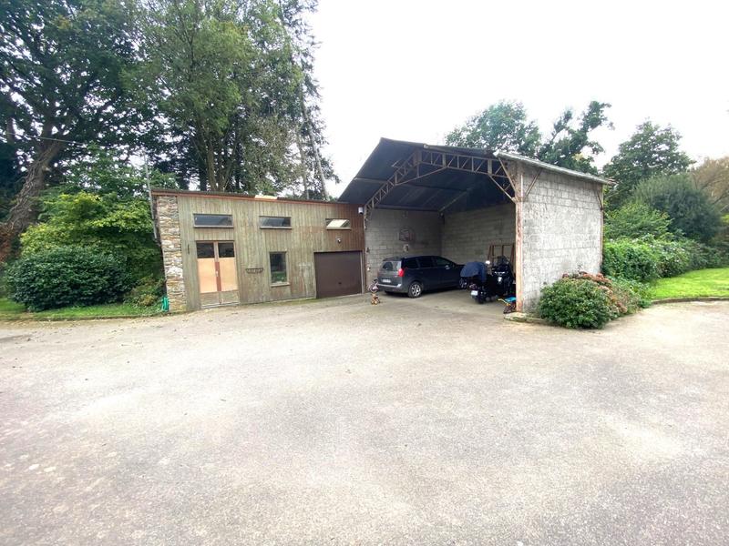 Maison - 180 m² - 8 pièces