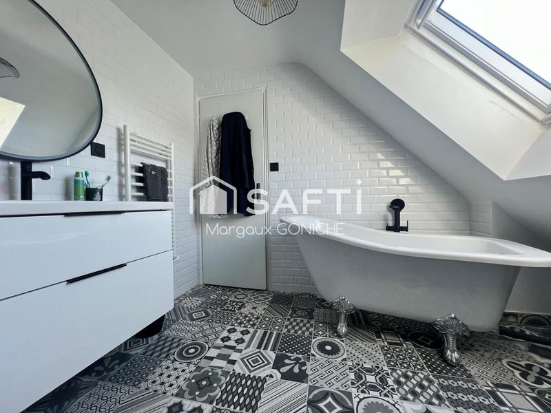 Maison - 135 m² - 6 pièces