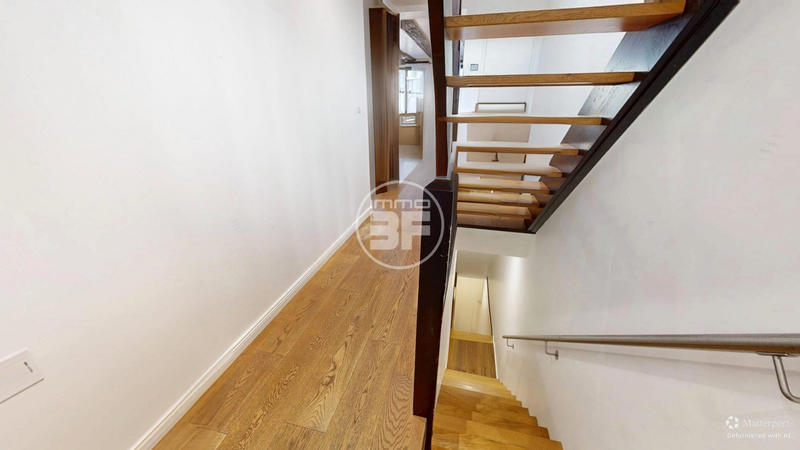 Duplex - 127 m² - 5 pièces