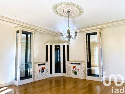 Maison - 360 m² - 9 pièces