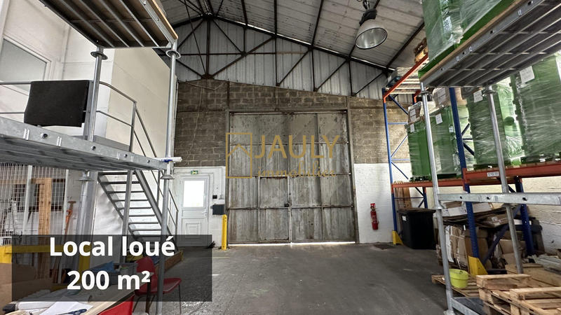 Local d'activités - 1 200 m²