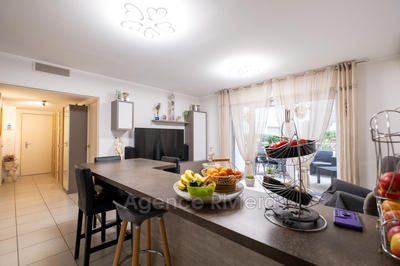 Appartement - 80 m² - 4 pièces