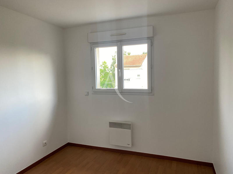 Maison - 80 m² - 5 pièces