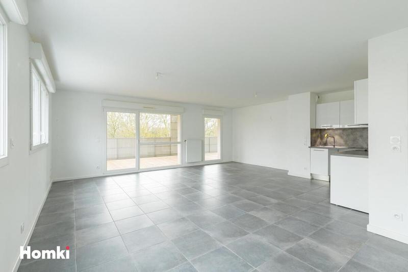 Appartement - 98 m² - 4 pièces