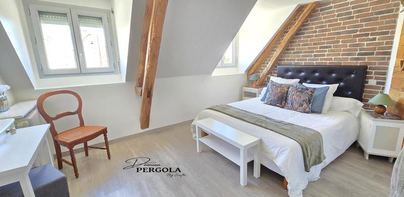 Maison - 265 m² - 11 pièces