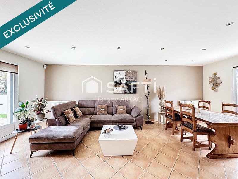 Maison - 91 m² - 4 pièces