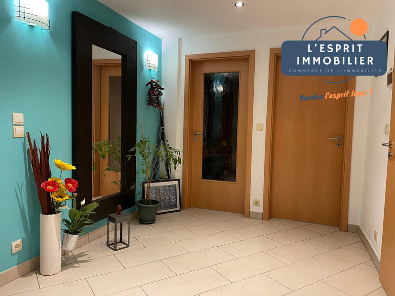 Appartement - 90 m² - 4 pièces