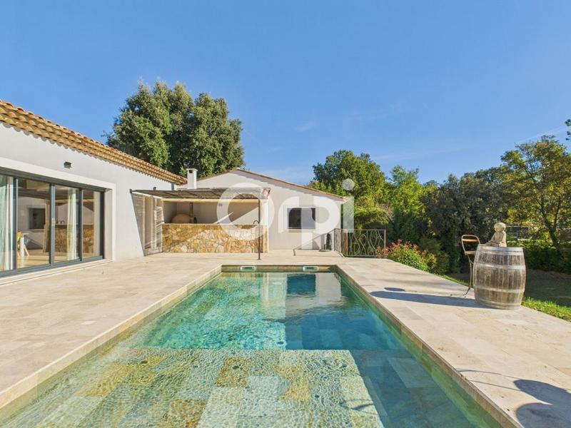 Maison - 180 m² - 5 pièces