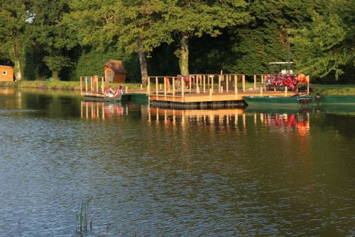 Village Flottant de Pressac