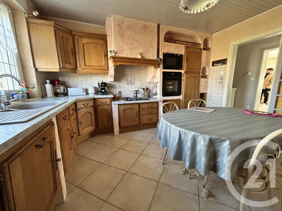 Maison - 141 m² - 7 pièces