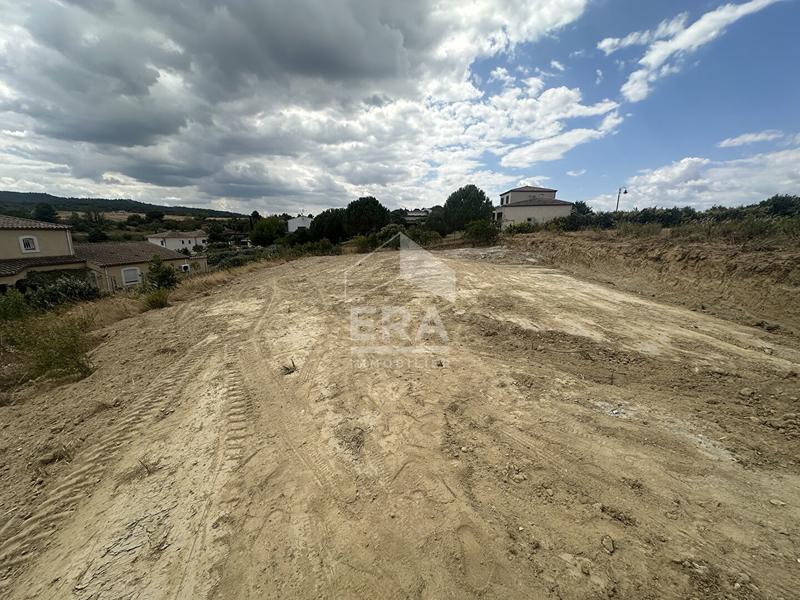 Terrain - 738 m²