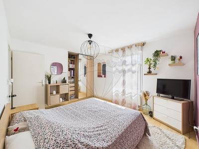 Appartement - 83 m² - 3 pièces