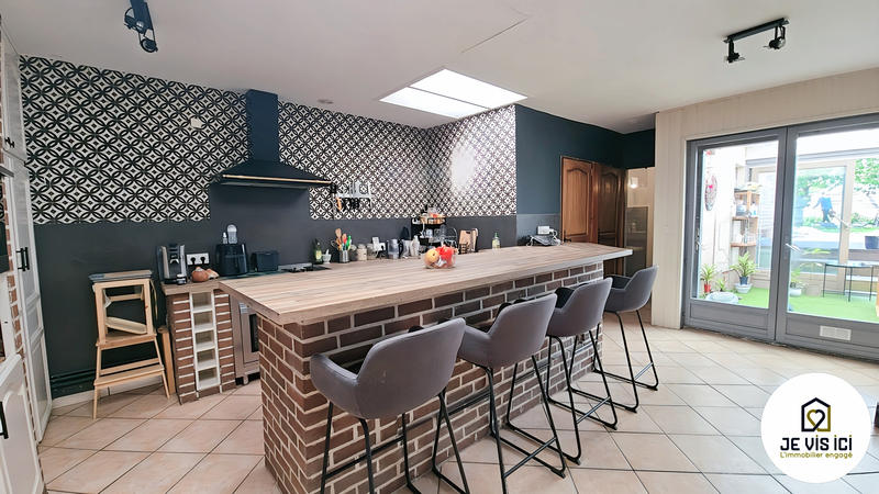 Maison - 136 m² - 5 pièces