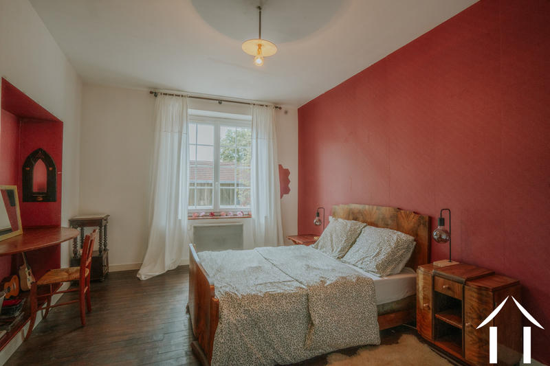 Maison - 248 m² - 8 pièces