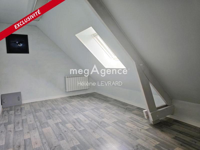 Maison traditionnelle - 176 m² - 10 pièces