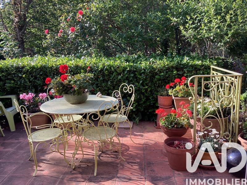 Maison - 215 m² - 5 pièces