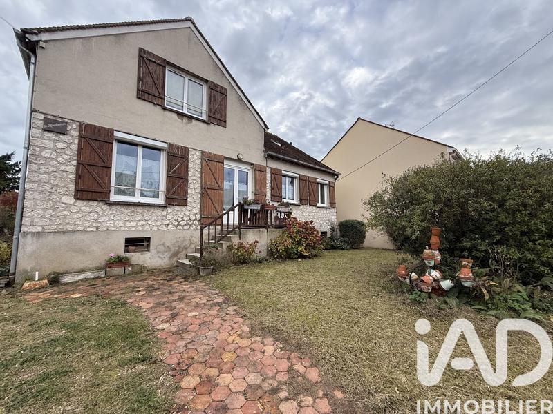 Maison - 159 m² - 6 pièces