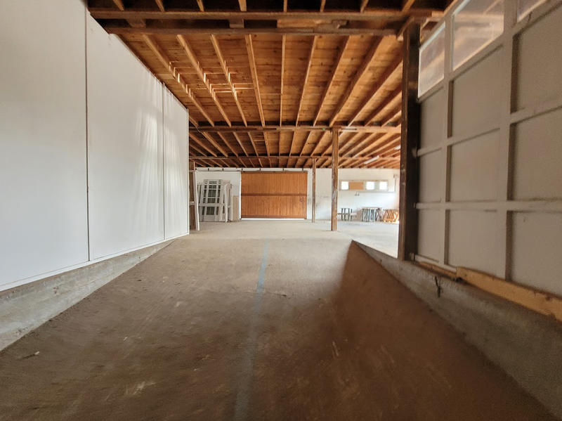 Local d'activité / Entrepôt - 1 459 m²