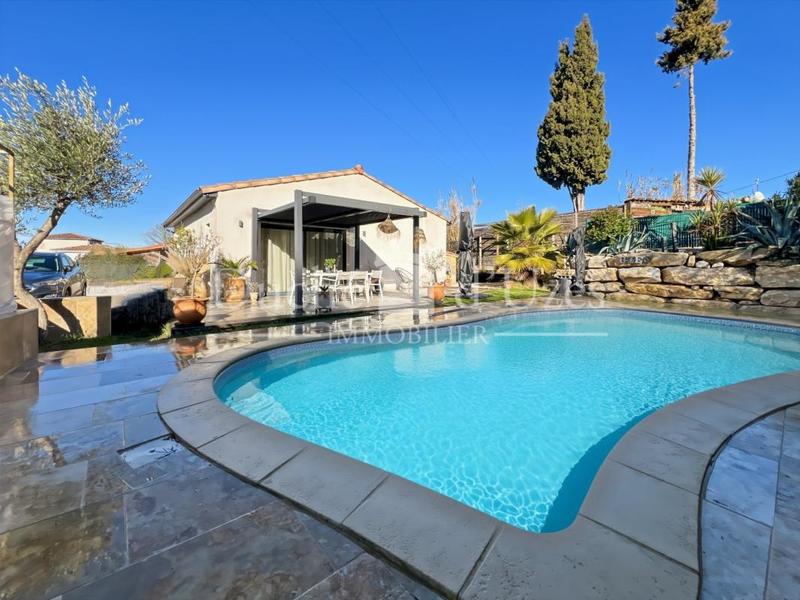 Maison - 90 m² - 4 pièces