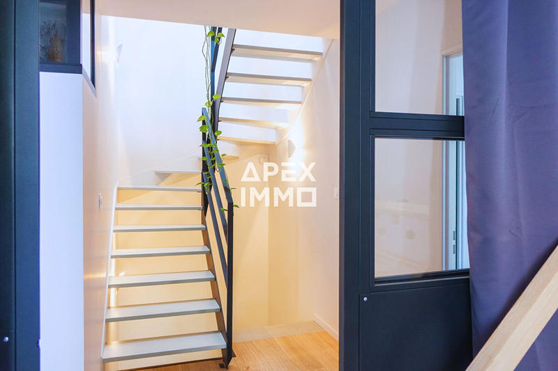 Maison d'architecte - 180 m² - 8 pièces