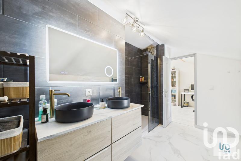 Maison - 155 m² - 7 pièces