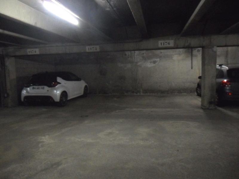 Parking / Garage - 13 m²