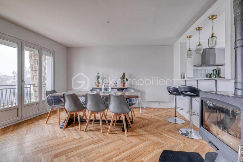 Maison - 94 m² - 5 pièces