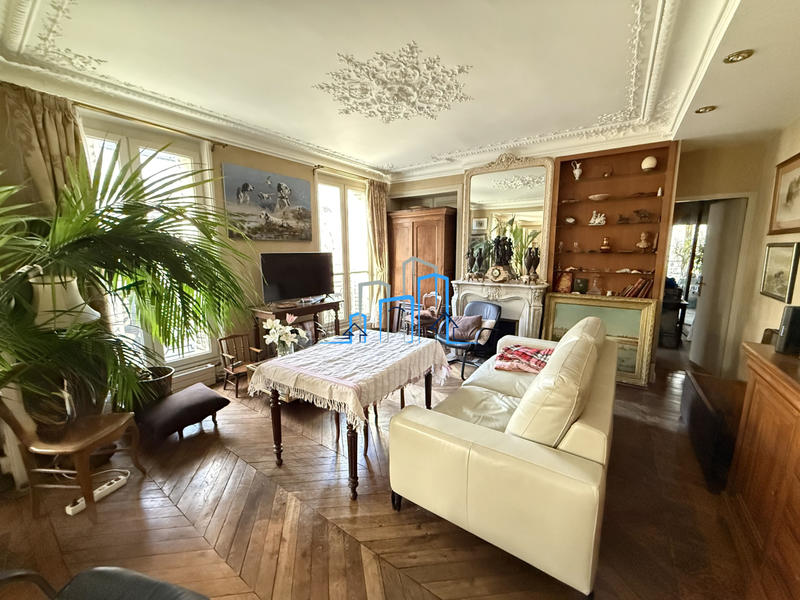 Appartement - 125 m² - 5 pièces