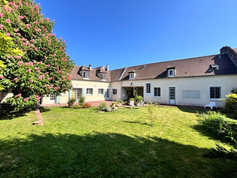 Maison - 196 m² - 8 pièces