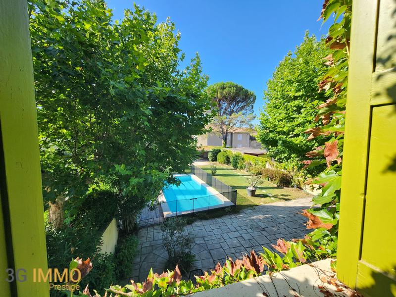 Maison de maîtres - 280 m² - 14 pièces