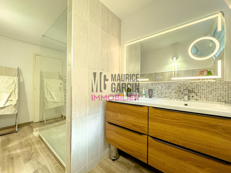 Maison - 136 m² - 6 pièces