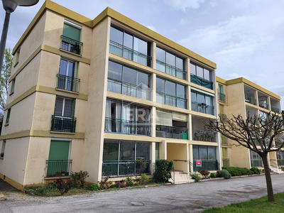 Appartement - 85 m² - 4 pièces