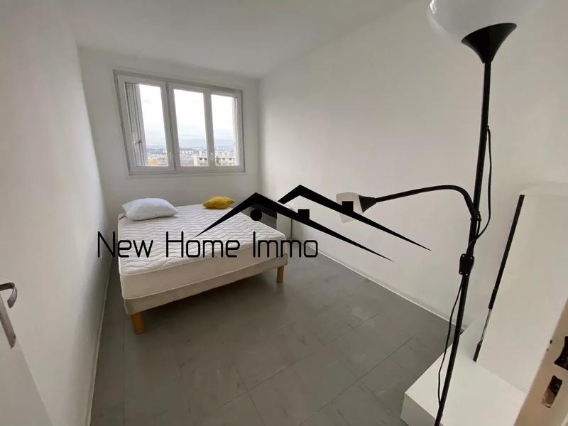 Appartement - 90 m² - 4 pièces