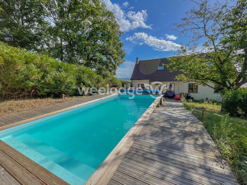 Maison - 213 m² - 6 pièces