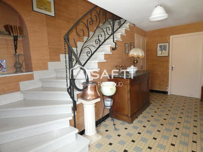 Maison - 160 m² - 7 pièces